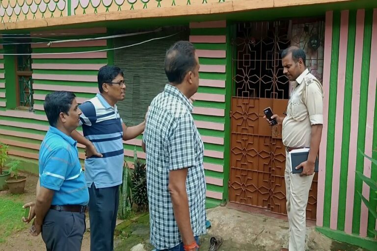 पूर्वी सिंहभूम में बंद घर से लाखों की चोरी, मां के इलाज के लिए जमशेदपुर गया था परिवार