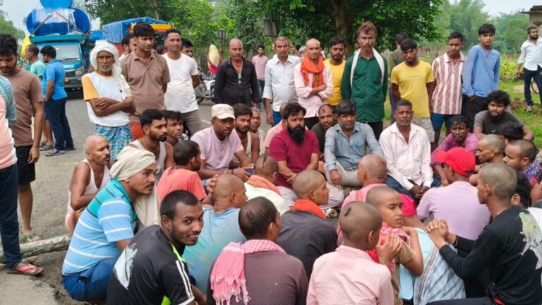 गिरिडीह में तेज रफ्तार बाइक की टक्कर से युवक की मौत, सड़क सुरक्षा को लेकर ग्रामीणों में आक्रोश
