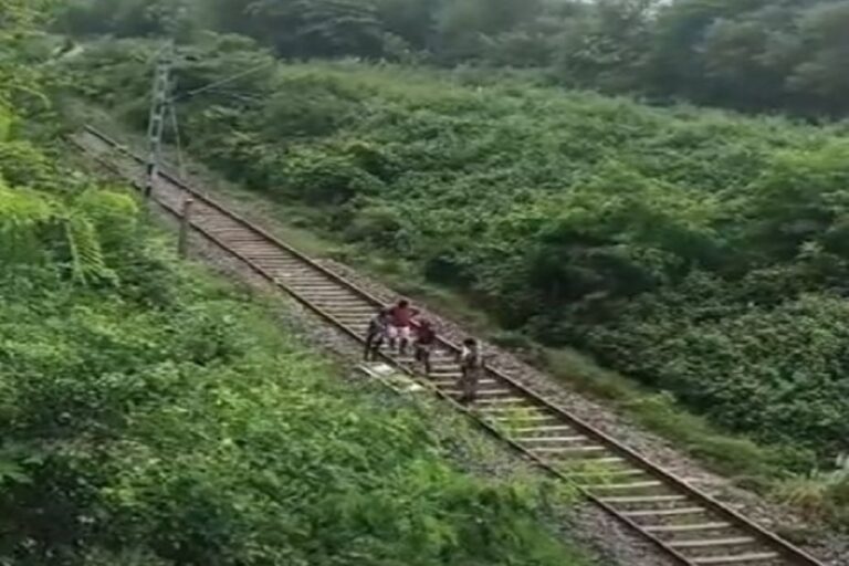 कोडरमा में ससुराल में विवाद के बाद घर से निकला युवक, रेलवे ट्रैक के पास मिला शव