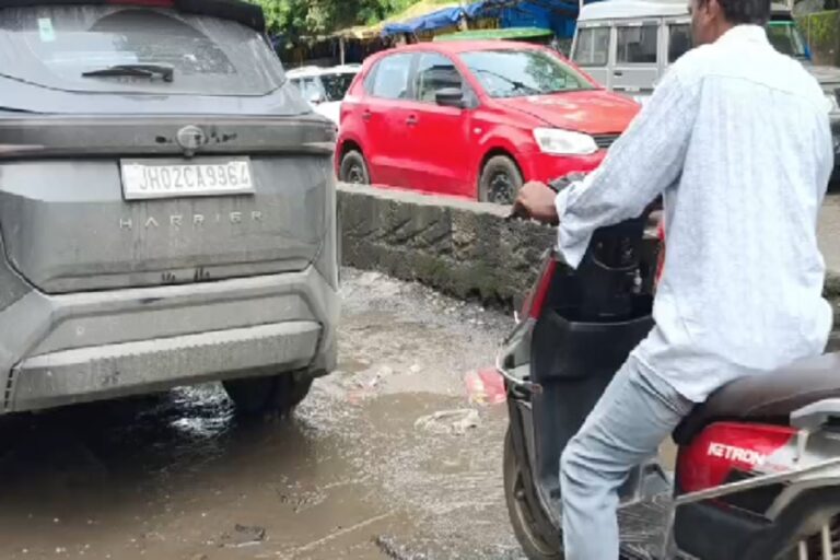 हजारीबाग में फ्लोटिंग रेस्टोरेंट की तैयारी, बुनियादी सुविधाओं के बीच योजना पर उठे सवाल