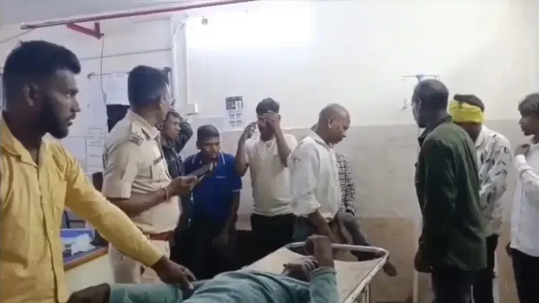 बोकारो के नया मोड़ में मजदूरों से भरा ऑटो पलटा, 8 घायल