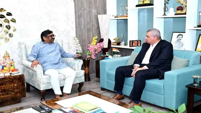 रोजगार और नए निवेश पर CM हेमंत सोरेन का फोकस, IT से Nuclear Energy तक चर्चा