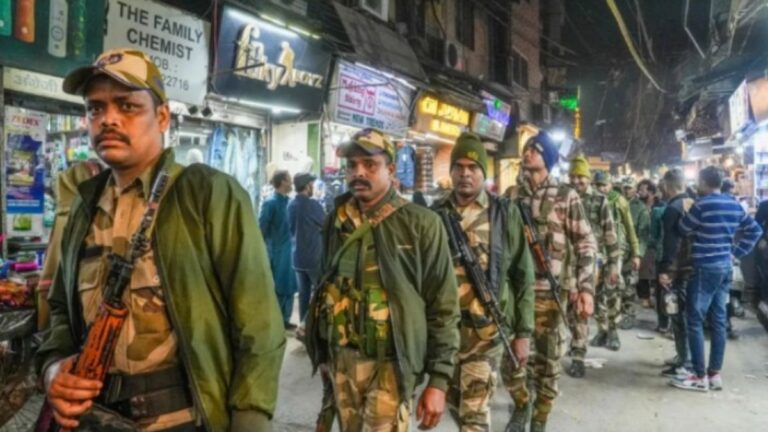 हजारीबाग में दुर्गा पूजा और दशहरा को लेकर सुरक्षा सख्त, 22 अक्टूबर तक तैनात रहेंगे दंडाधिकारी और पुलिस बल