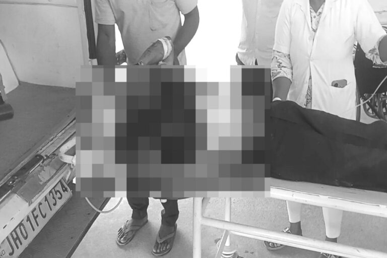 खूंटी में स्कूल के प्रिंसिपल फादर बेनेदिक्त बारला को मारी गोली, रांची के पल्स हॉस्पिटल ले जाया गया