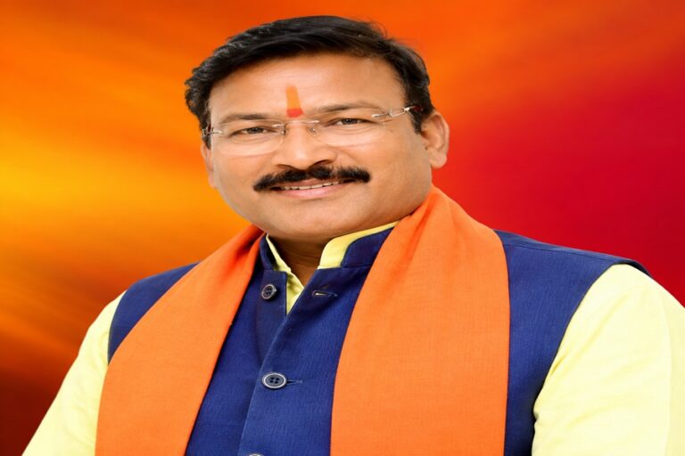 झारखंड पहुंचे नए प्रदेश प्रभारी गजेंद्र सिंह पटेल, आदित्य साहू और बाबूलाल मरांडी के साथ की अहम बैठक