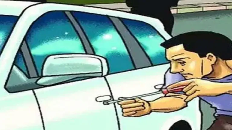 सिमडेगा में होटल के सामने से स्कॉर्पियो चोरी, 16 लैपटॉप समेत 30 हजार नकद गायब